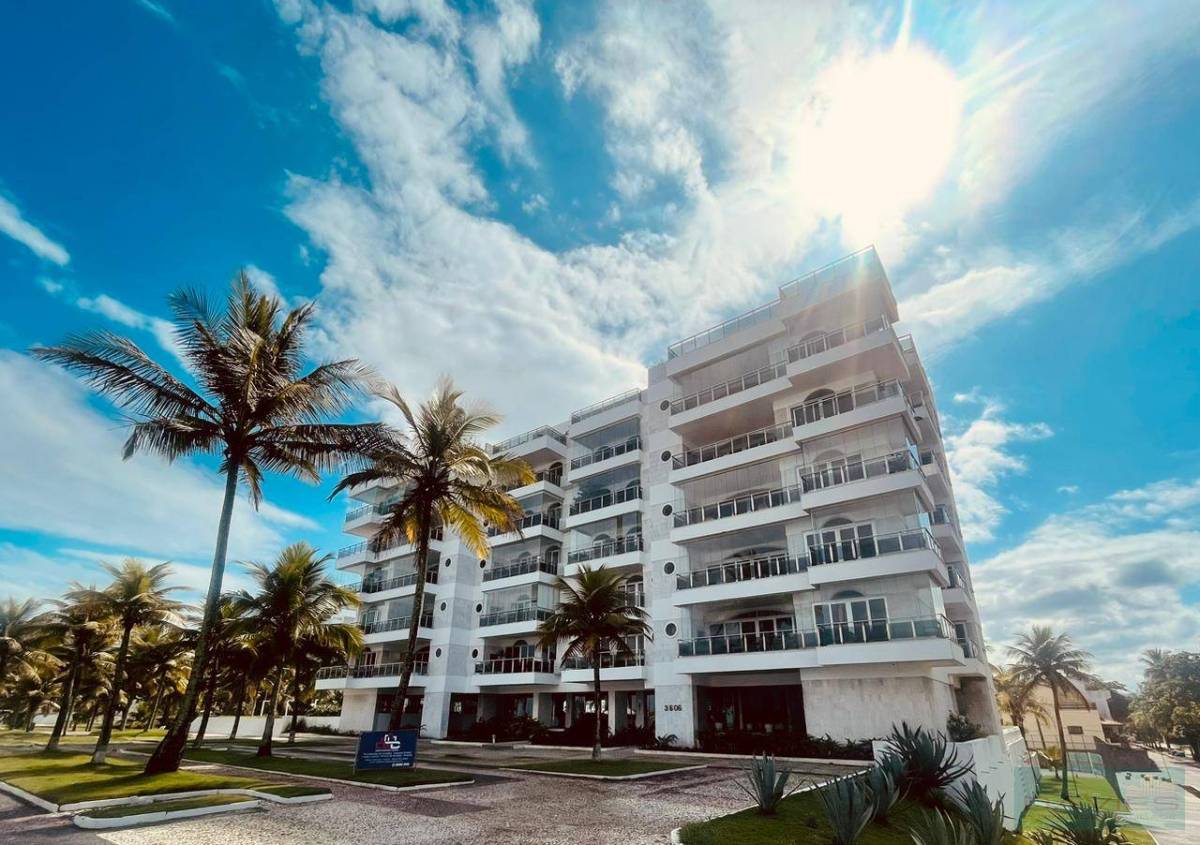 APARTAMENTO - 4 QUARTOS - FRENTE MAR - Davies Indica Imóveis