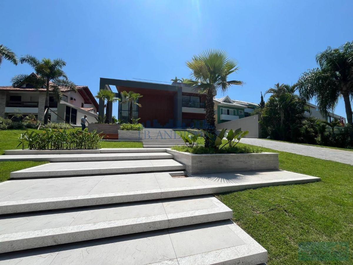 CASA - BARRA DA TIJUCA - CONDOMINIO MANSÕES - Davies Indica Imóveis