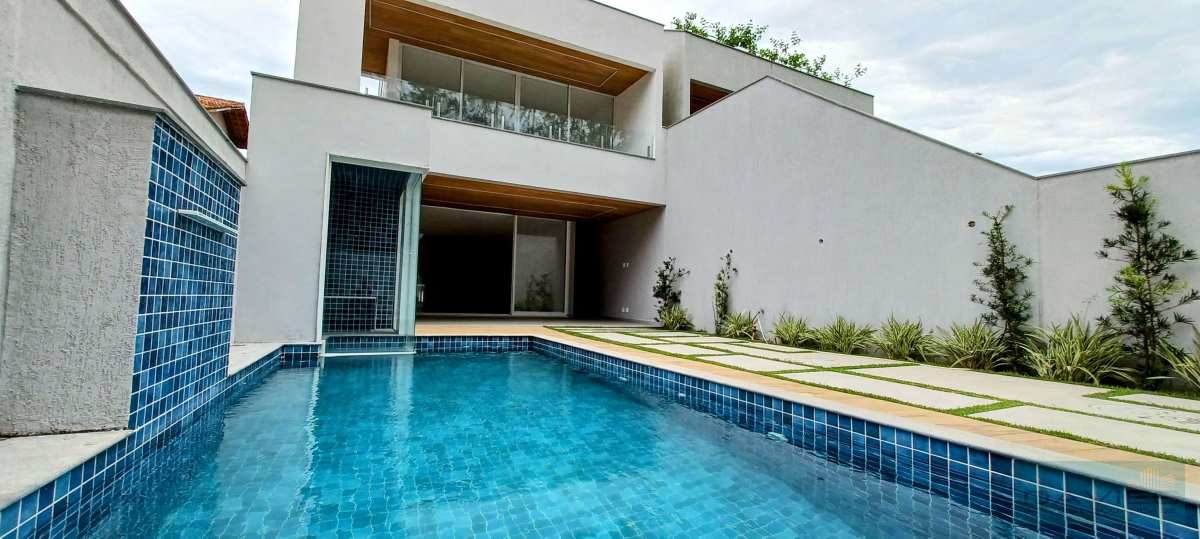 CASA - COND. INTERGALOS DE ITAUNA - BARRA DA TIJUCA