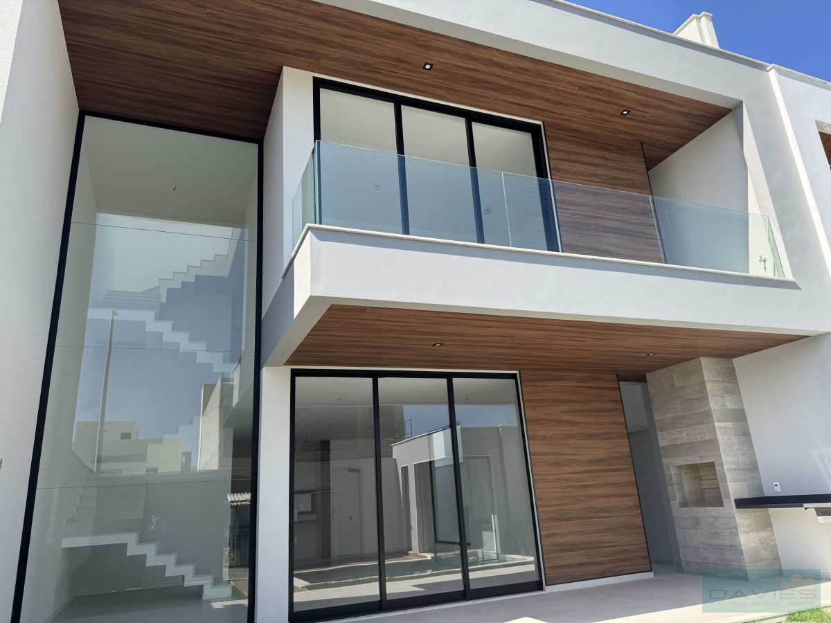 CASA - COND VILLA BLANCA - RECREIO DO BANDEIRANTES - Davies Indica Imóveis