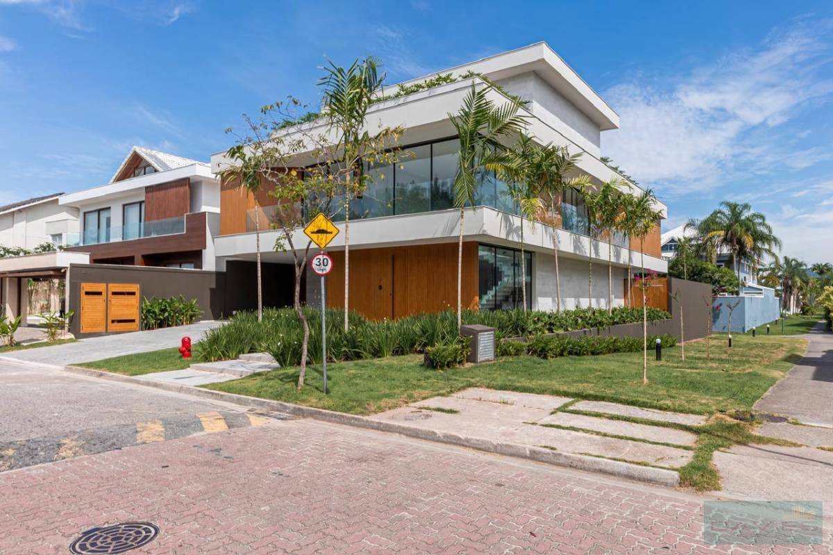 CASA - CONDOMINIO DEL LAGO - BARRA DA TIJUCA - Davies Indica Imóveis