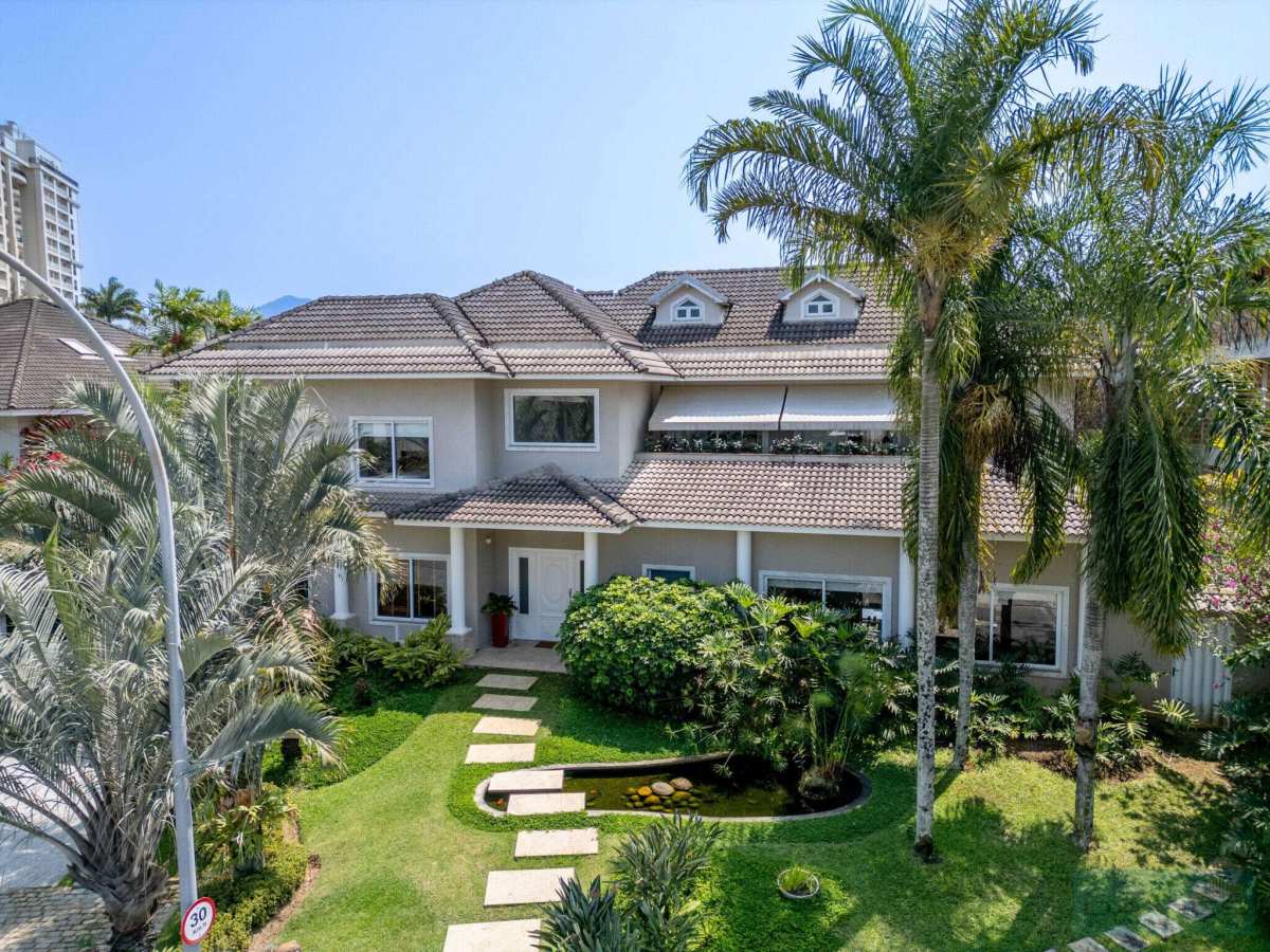 CASA - CONDOMINIO MALIBU - BARRA DA TIJUCA - Davies Indica Imóveis